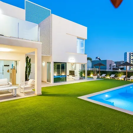 וילה Oasis Buddha Garden By Sunkeyrents אדחה