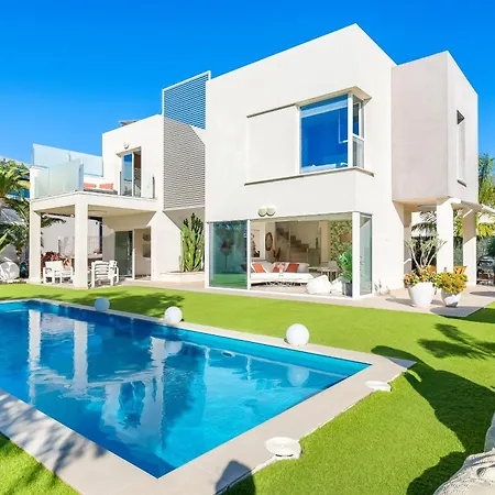 וילה Oasis Buddha Garden By Sunkeyrents אדחה