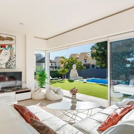 Villa Oasis Buddha Garden By Sunkeyrents *