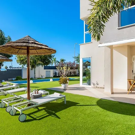 Oasis Buddha Garden By Sunkeyrents فيلة أذيخي